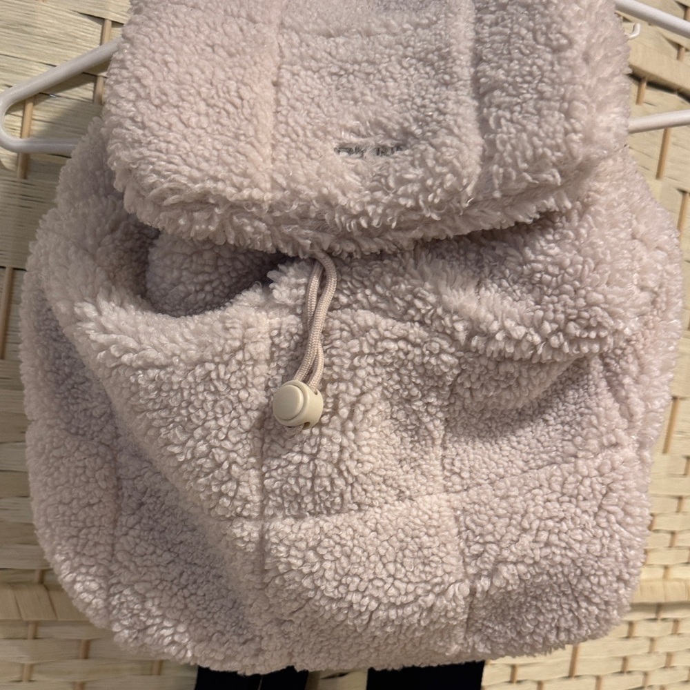 DKNY Cream Sherpa women’s Backpack - Picture 2 of 9